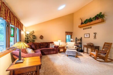 7621 Cottonwood Ln unit 13, Dexter, MI 48130 - photo 5