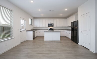 23538 Wrexham Springs Ct, Spring, TX 77373 - photo 7