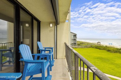 2305 Ft MacOn Rd W unit 305, Atlantic Beach, NC 28512 - photo 5