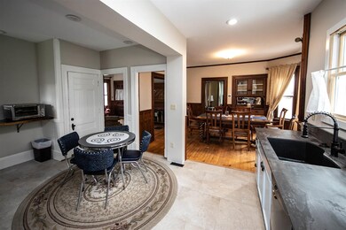 46 Pleasant St, Ludlow, VT 05149 - photo 3