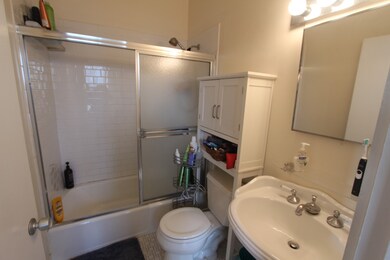 19 Cushing St unit 2-R, Cambridge, MA 02138 - photo 5