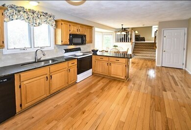 22 Noel Rd, Andover, MA 01810 - photo 4