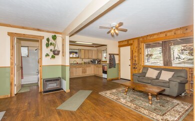 005_Living Room