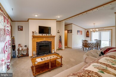 222 Lowrie St, Reading, PA 19605 - photo 7