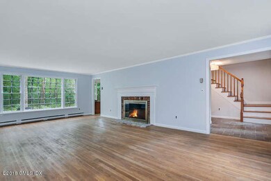 19 Dartmouth Rd Cos Cob CT-small-016-18-