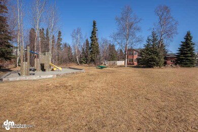 12001 Woodway Cir Anchorage AK-small-020