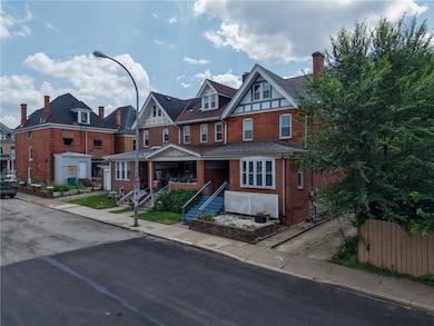 5624 Bryant St, Pittsburgh, PA 15206 - photo 2