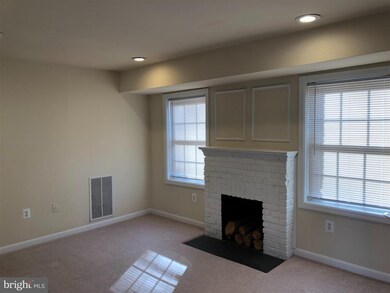 8325 Yorkshire Ln, Manassas, VA 20111 - photo 4