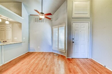 609 Coopers Hawk Dr, Norman, OK 73072 - photo 3