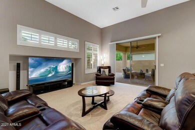 1233 E Kramer Cir Photo 04