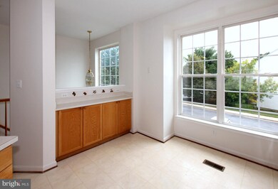 7128 Ladd Cir, Frederick, MD 21703 - photo 7