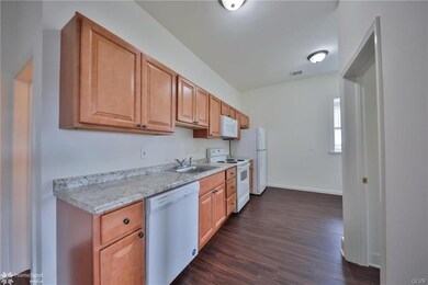 108 S Main St unit 4 B, Alburtis, PA 18011 - photo 7