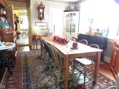 910 E 2nd St, Madison, IN 47250 - photo 5