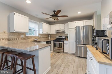 402 Carpenter Cir, Brookhaven, PA 19015 - photo 2