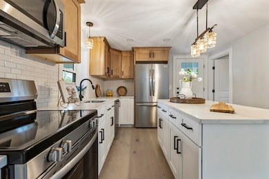 46 Stoneledge Rd, South Dartmouth, MA 02748 - photo 3