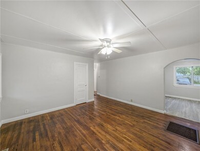 208 E Graham St unit 1, Prairie Grove, AR 72753 - photo 3