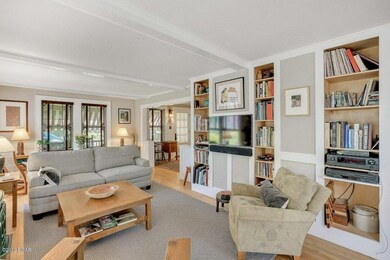 309 W Catharine St, Milford, PA 18337 - photo 4