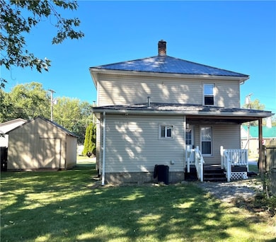 6 W Lacock St, Sandy Lake, PA 16145 - photo 4