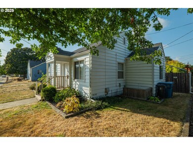 835 Academy St NE, Salem, OR 97301 - photo 3