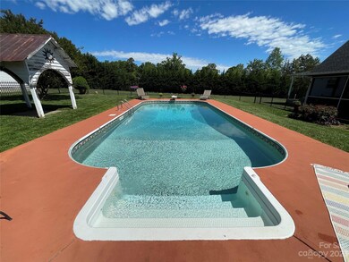 337 Laurel Creek Rd, Statesville, NC 28625 - photo 5