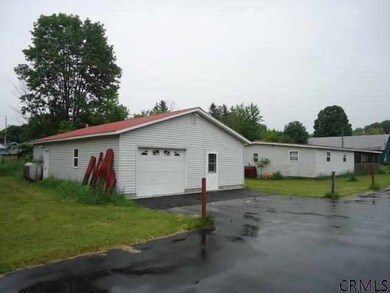 16 Bleeker St, Corinth, NY 12822 - photo 3