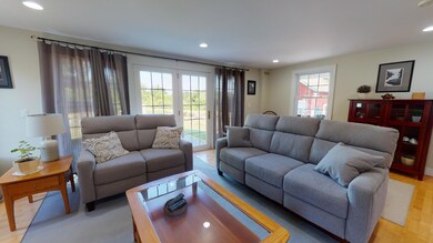 Home-For-Sale-71-E-Broadway-Bangor-ME-04