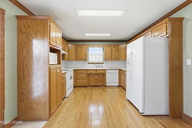 1314 Patrick Place, Carthage, MO 64836 - photo 4