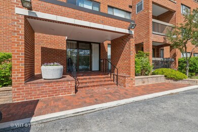 600 Naples Ct unit 101, Glenview, IL 60025 - photo 2