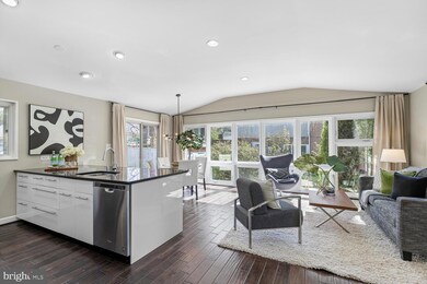 10904 Maple St, Fairfax, VA 22030 - photo 2