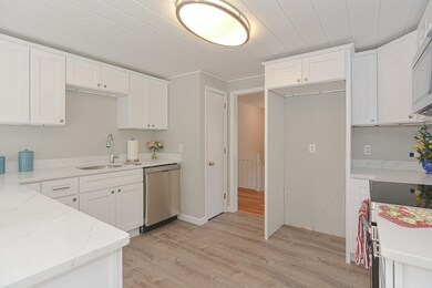 218 Blackstone St, Bellingham, MA 02019 - photo 4