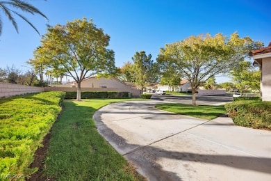 4890 El Capote Dr, Las Vegas, NV 89147 - photo 2