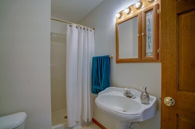N9415 County Road D unit 8, Belleville, WI 53508 - photo 5