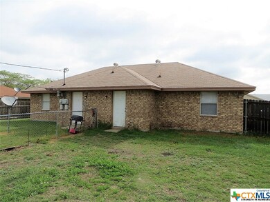 106 Horseshoe Dr unit A-B, Copperas Cove, TX 76522 - photo 2