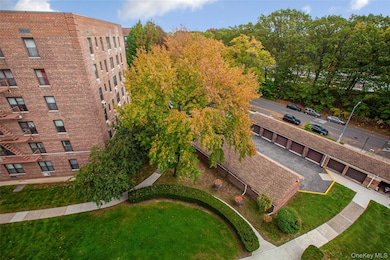 224-24 Union Turnpike unit 6 G, Oakland Gardens, NY 11364 - photo 4