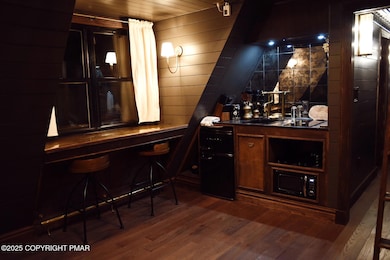 310 Anthony Ln, Pocono Pines, PA 18350 - photo 4