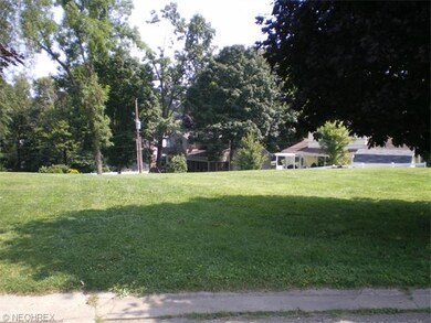 1810 Eagle Dr, Coshocton, OH 43812 - photo 2