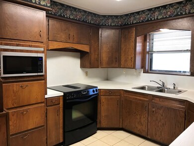 3921 Wickersham St, Bay City, TX 77414 - photo 6