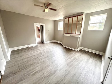 2011 7th Ave, Beaver Falls, PA 15010 - photo 5