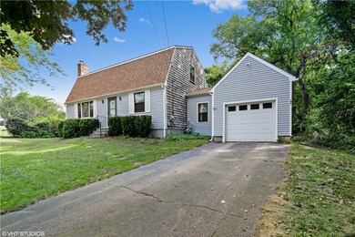 254 Greenwood Dr, Wakefield, RI 02879 - photo 2