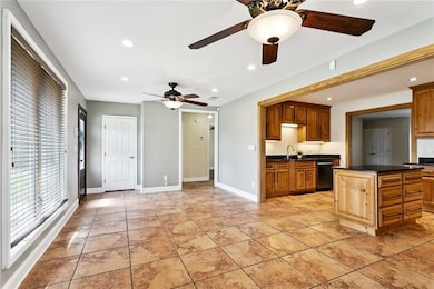 100 W Claiborne Square, Chalmette, LA 70043 - photo 3