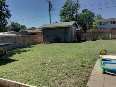1002 5th Street West 10<|><|>