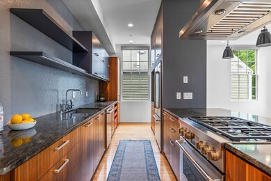 618 E 2nd St unit 2, Boston, MA 02127 - photo 3