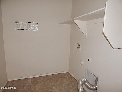 15734 W Laurel Ln, Surprise, AZ 85379 - photo 6