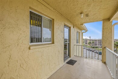 3839 Lake Bayshore Dr unit H516, Bradenton, FL 34205 - photo 3