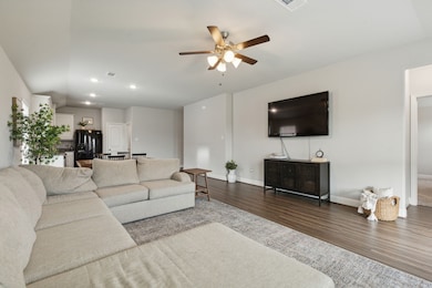 1424 Warringwood Dr, Greenville, TX 75402 - photo 6