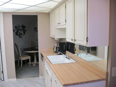 Kitchen Right