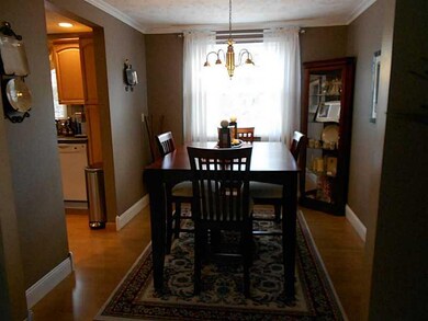 Dining Room. 10X8