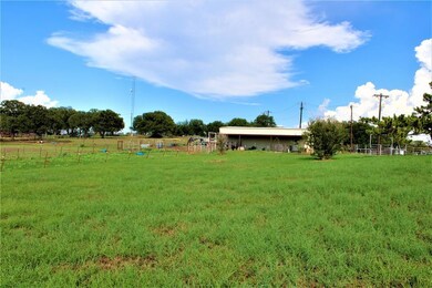 160 Meadow Brook Ct, Springtown, TX 76082 - photo 7