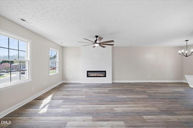 11-3714 Phillips Way W