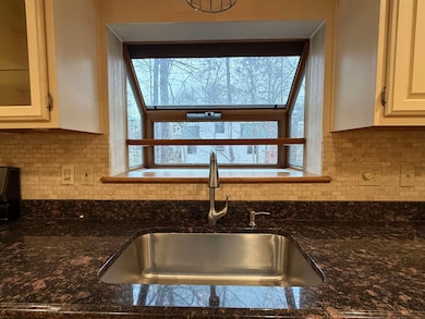 17 Bayberry Dr, Atkinson, NH 03811 - photo 5